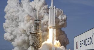 Falcon Heavy Booster Rocket Landing - blackMORE Ops